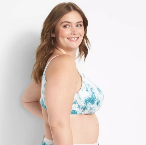 Cacique... Invisible Backsmoother Lightly Lined Balconette Bra, 40H - Picture 2 of 11